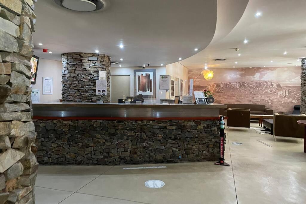 יוהנסבורג Cool & Easy Flat In The Heart Of Marshalltown מראה חיצוני תמונה